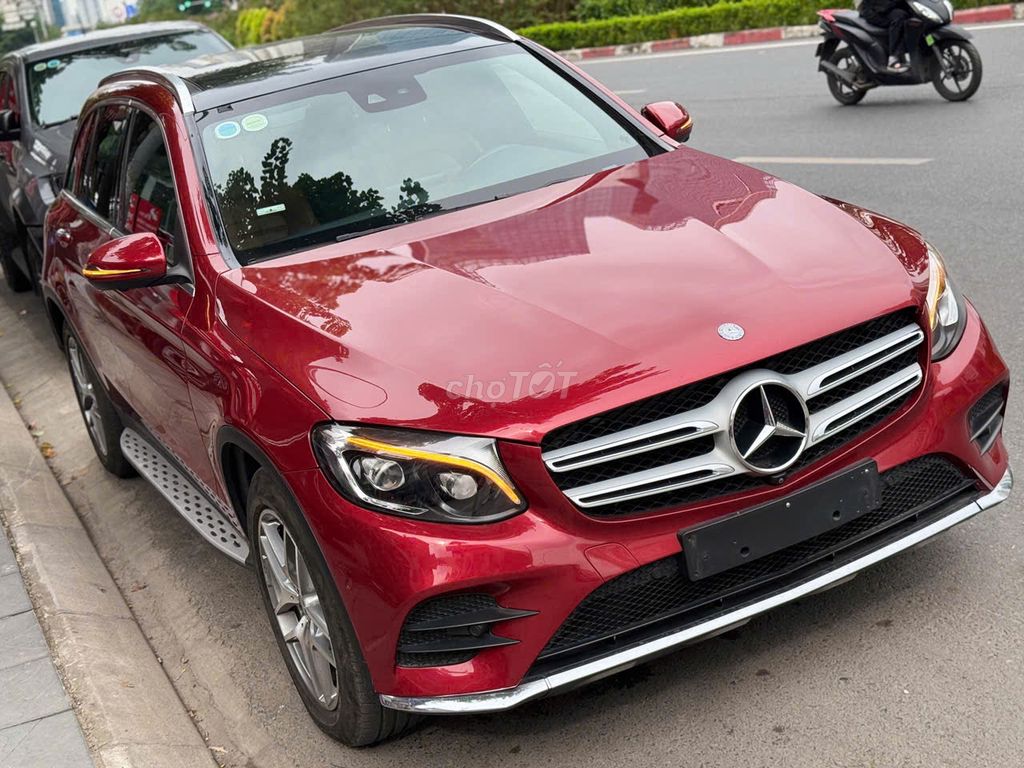 Mercedes Benz GLC Class 2017 300 - 55000 km. Mua bán Ô tô tại Quận Thanh Xuân Hà Nội được đăng bởi Nguyễn Tuấn Hoàng hình 2
