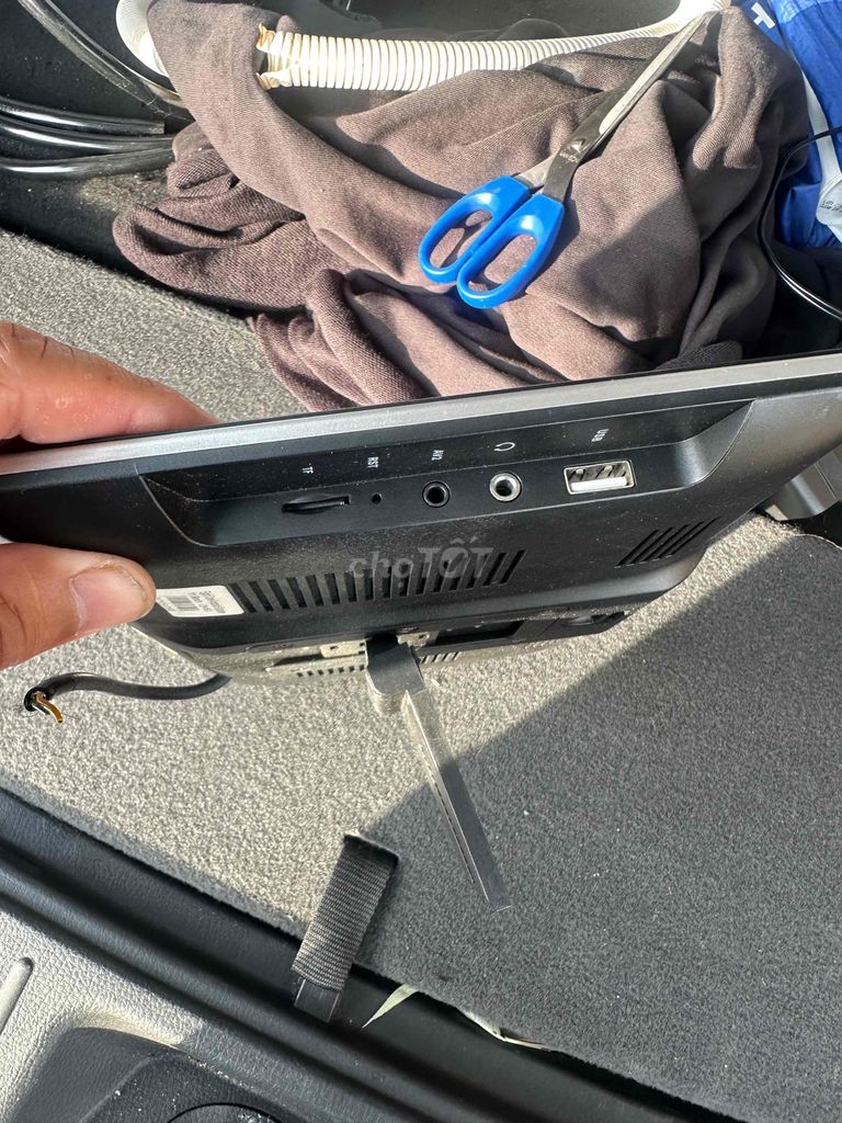 Màn hình ô tô màu Đen. Mua bán Phụ tùng xe tại Thị xã Tân Uyên Bình Dương được đăng bởi Luyến hình 2