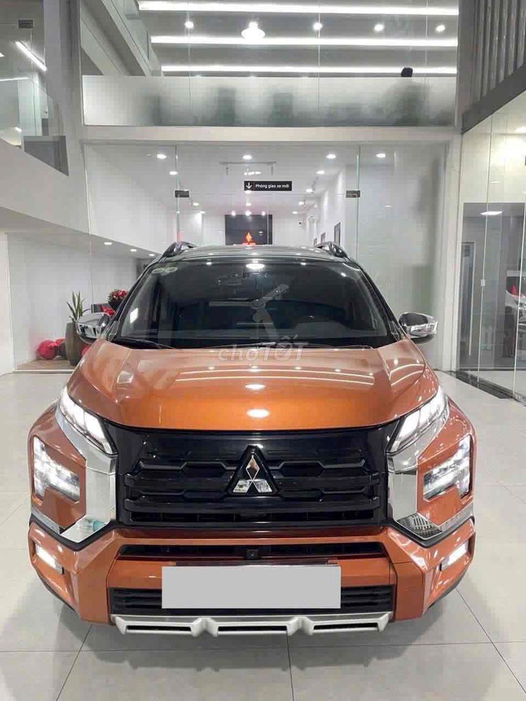 Mitsubishi Xpander Cross 2023 Nâu 45000 km. Mua bán Ô tô tại Quận 5 Tp Hồ Chí Minh được đăng bởi Thanh Hoàng hình 2