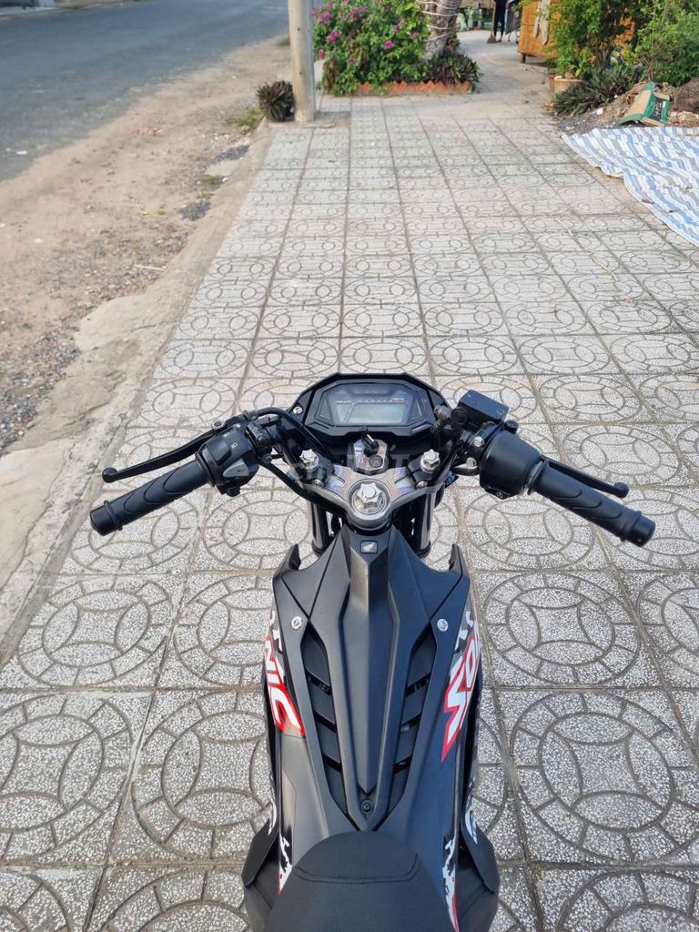 Honda Sonic Đen Đỏ Đã sử dụng. Mua bán Xe máy tại Thành phố Cao Lãnh Đồng Tháp được đăng bởi Vinh Quang  hình 6