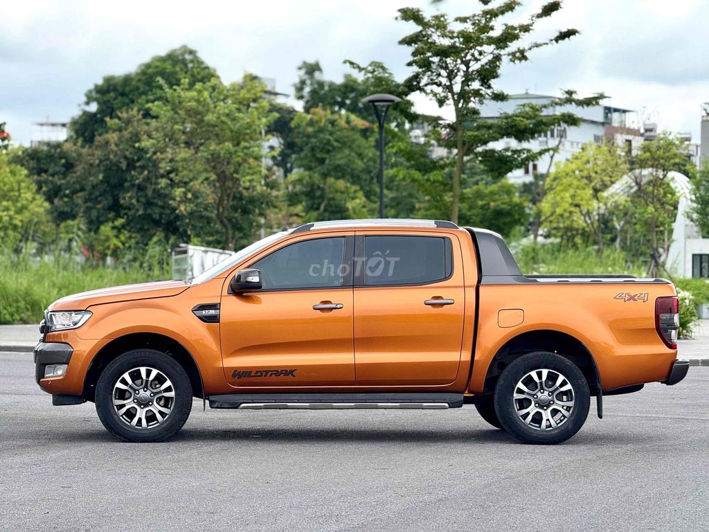Ford Ranger  Wildtrak 3.2 4x4 AT 2016. Mua bán Ô tô tại Quận Long Biên Hà Nội được đăng bởi Tạ Dũng hình 3