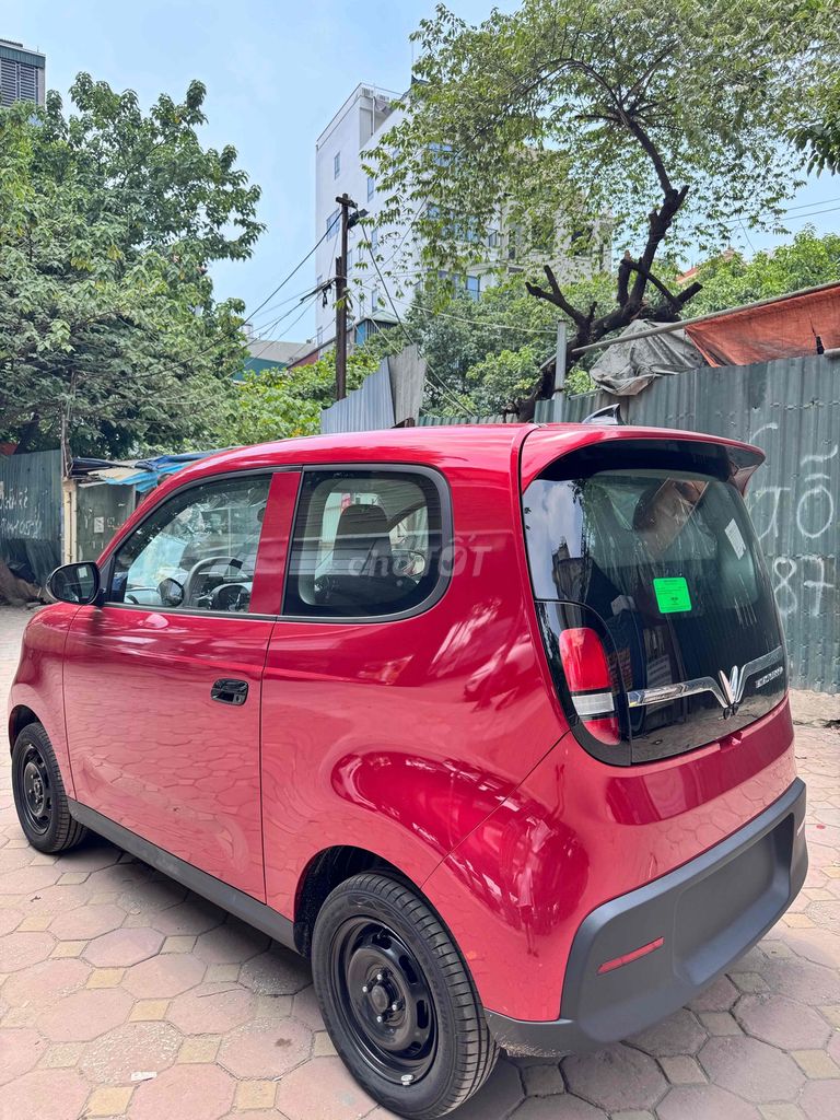 Электромобиль VinFast Minio Green, красный, новый