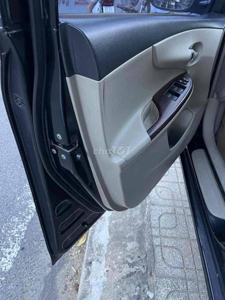 Toyota Corolla Altis 2011 2.0V - 11012 km. Mua bán Ô tô tại Huyện Hòa Vang Đà Nẵng được đăng bởi TRƯỜNG XUÂN hình 8