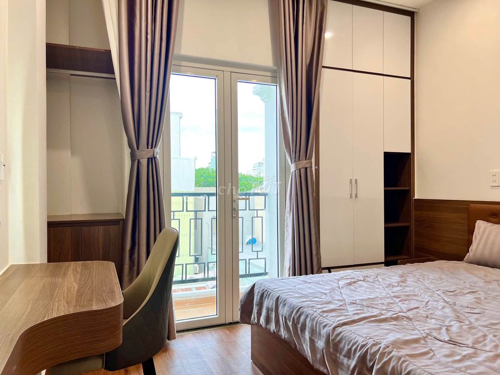 Airy furnished studio with balcony on Phan Huy Thực — photo 3