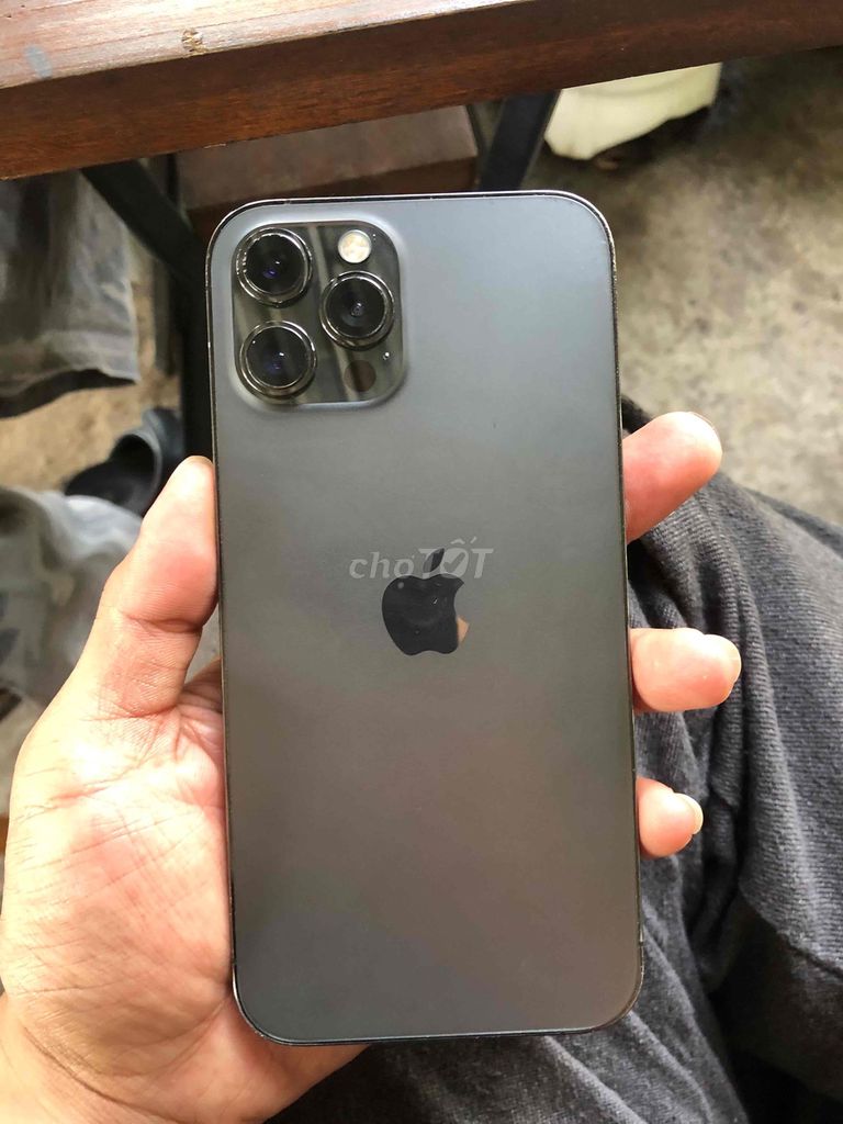 Apple iPhone 12 Pro Max 128GB Xám. Mua bán Điện thoại tại Thành phố Bến Tre Bến Tre được đăng bởi Trương Thanh Phúc hình 1