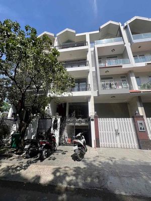 Nhà phố 100 m² · 5 PN · Đường Số 14