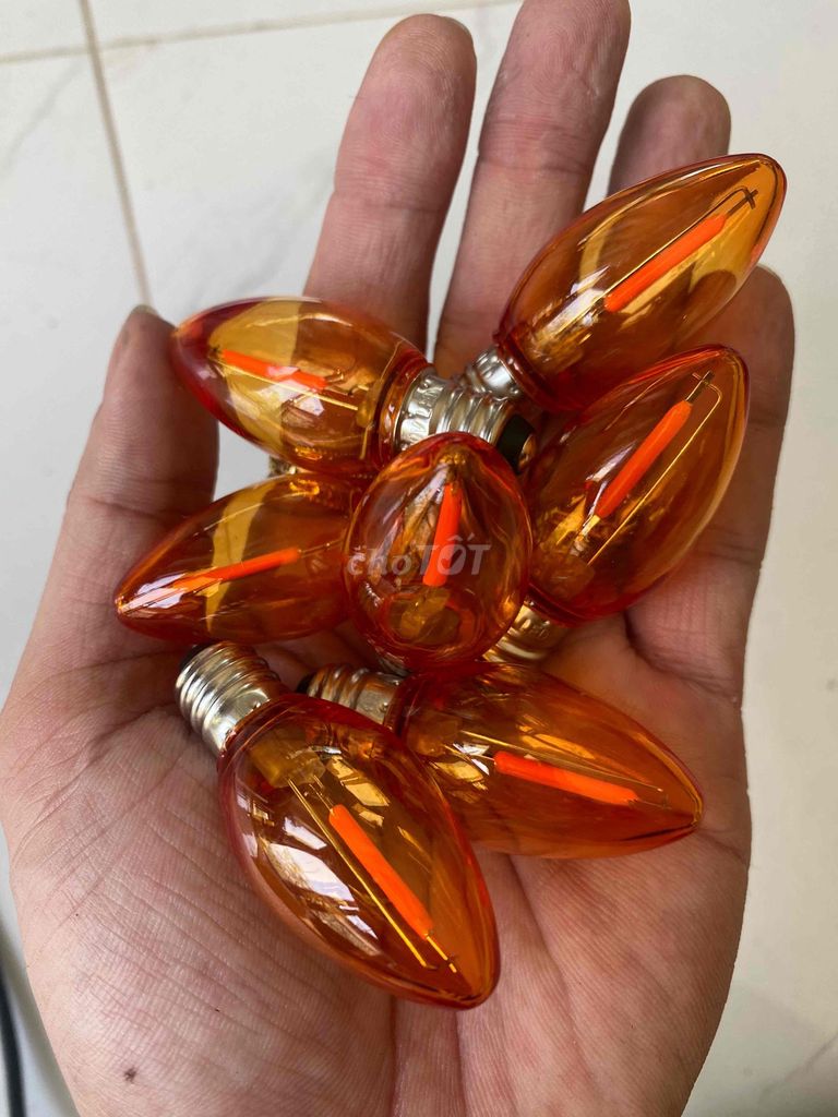 Bóng đèn LED E12 Vàng dịu. Mua bán Đèn tại Thành phố Long Khánh Đồng Nai được đăng bởi HEM STORE Một Chín Chín Năm hình 1