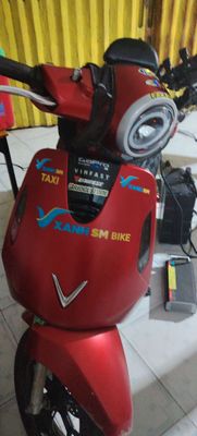 Xe máy điện VinFast Evo 200 màu Đỏ