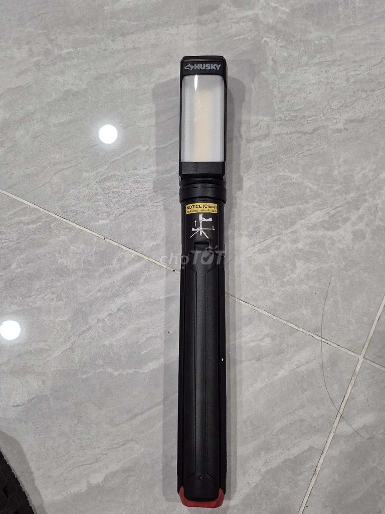 Đèn làm việc Husky Đen cầm tay gấp gọn . Mua bán Đèn tại Quận Tân Bình Tp Hồ Chí Minh được đăng bởi Hanna Dương  hình 1