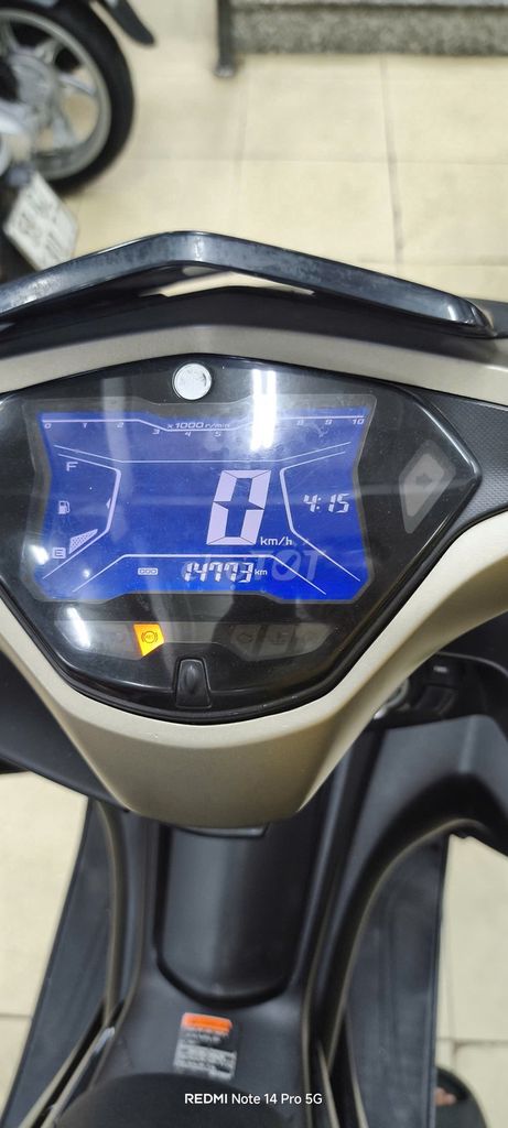 Nvx V1 155cc 2017 bs 59l3-12318. Mua bán Xe máy tại Quận Phú Nhuận Tp Hồ Chí Minh được đăng bởi MrS Linh Xe39 hình 3