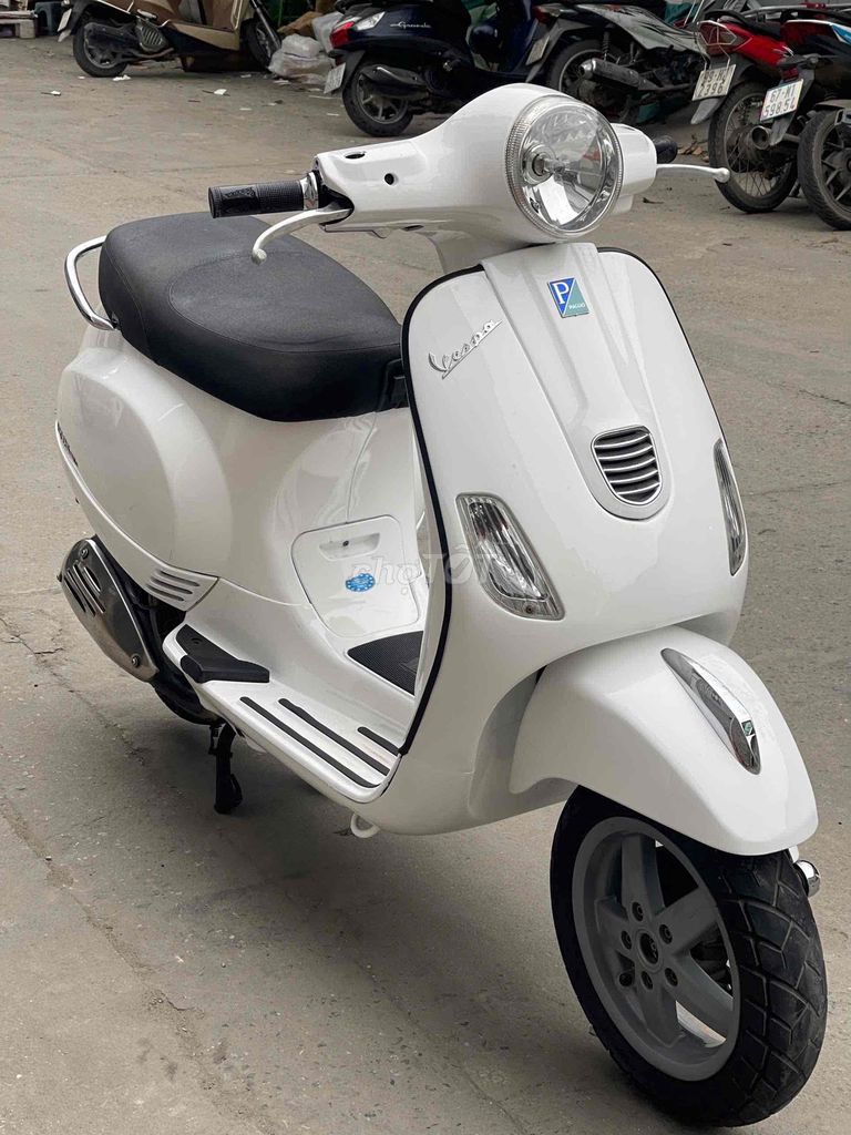Piaggio vespa 3vie trắng mới 95%, tiết kiệm xăng. Mua bán Xe máy tại Quận Nam Từ Liêm Hà Nội được đăng bởi Mão Bùi hình 2