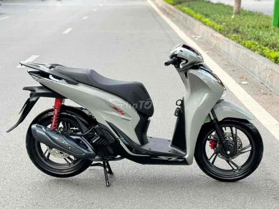 SH125 ABS 2023 xi măng siêu lướt - Trả trước 45tr✅. Mua bán Xe máy tại Quận Nam Từ Liêm Hà Nội được đăng bởi Nguyễn thị xuân hình 4