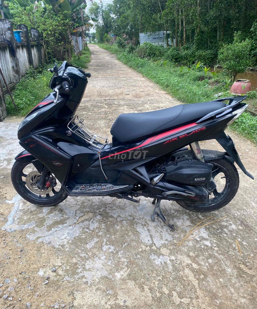 BÁN HONDA AIR BLADE - FI 2015. Mua bán Xe máy tại Huyện Thăng Bình Quảng Nam được đăng bởi Công Minh hình 4