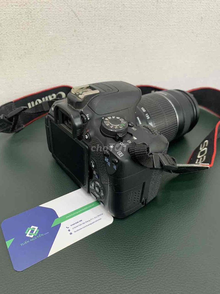 Canon EOS 700d kèm 1 lens 55-250mm