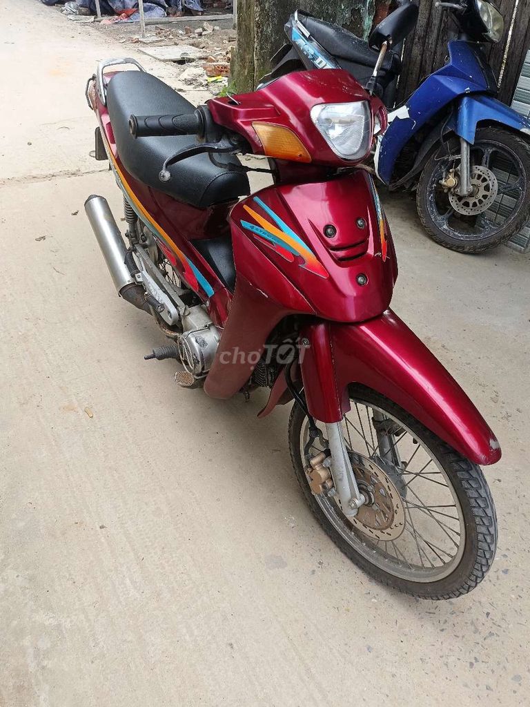 Красный мопед Holder 50CC