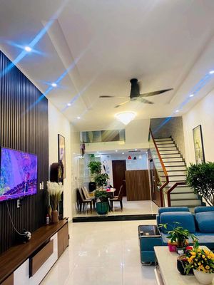 Аренда · 4 комн. · 80 м² · Quận Hải Châu, ул. dương quảng hàm