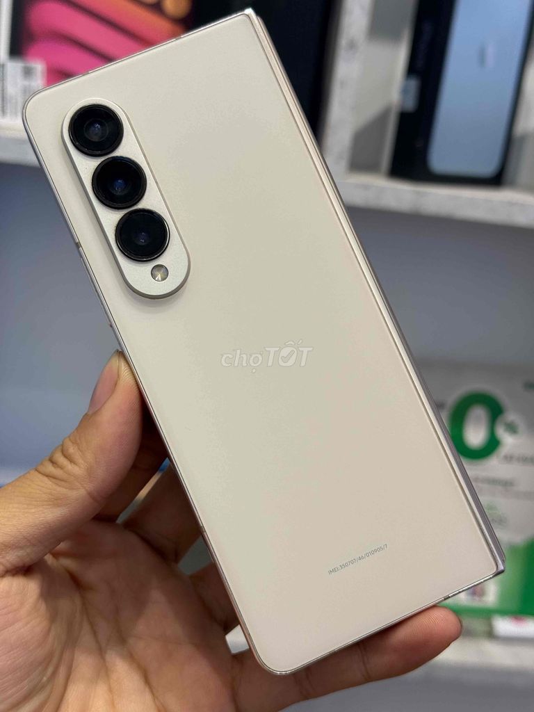 Samsung Z Fold 4 1TB Vàng kem 99%. Mua bán Điện thoại tại Quận 3 Tp Hồ Chí Minh được đăng bởi Trịnh Quang Linh hình 1