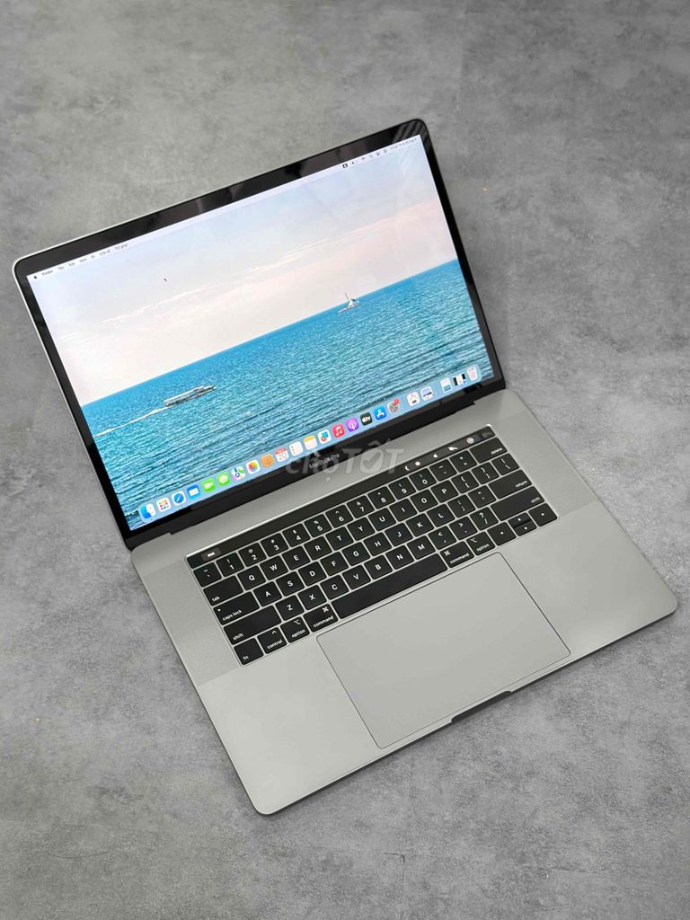 MacBook Pro 2019 15inch i9/16/512 máy đẹp