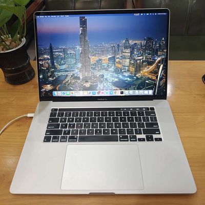 Apple Macbook Pro 16 inch i9/16/1TB VGA 4Gb