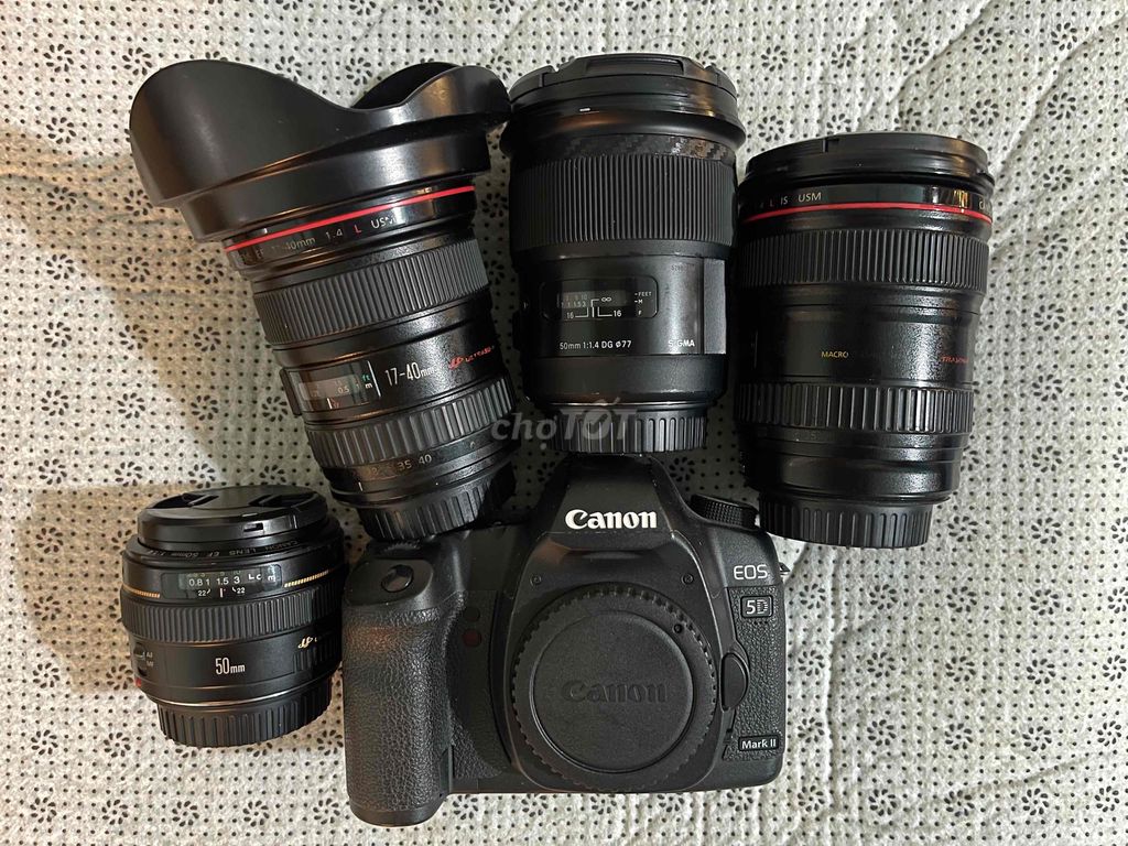 Máy ảnh Canon EOS 5D Mark II Đen và lens canon. Mua bán Máy ảnh, Máy quay tại Quận Liên Chiểu Đà Nẵng được đăng bởi Hồ Thị Cúc hình 1