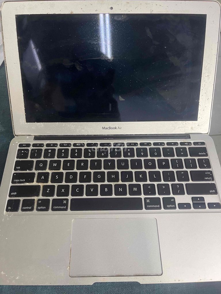 Apple MacBook Air 2011 Bạc Hư màn hình. Mua bán Laptop tại Quận 8 Tp Hồ Chí Minh được đăng bởi ngothanhdieungo hình 1