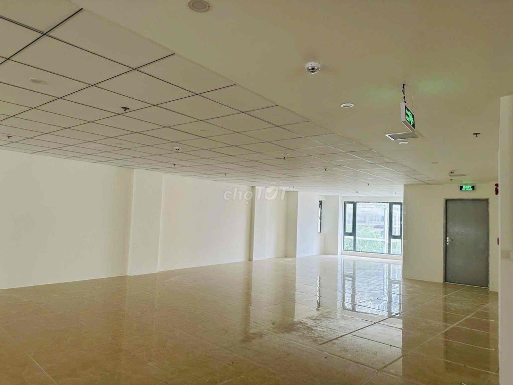 ❤️CHO THUÊ VĂN PHÒNG DT :600m2 , NGANG :20M , VP MỚI XÂY RẤT ĐẸP. Cho thuê văn phòng, mặt bằng kinh doanh tại Quận Hải Châu Đà Nẵng được đăng bởi NGUYỄN VĂN ĐÀO hình 1