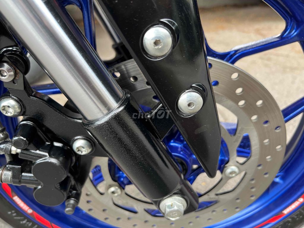Yamaha MT -15 biển 29 chính chủ-Xe đẹp lướt mới. Mua bán Xe máy tại Quận Cầu Giấy Hà Nội được đăng bởi Tong motor xe may hình 4