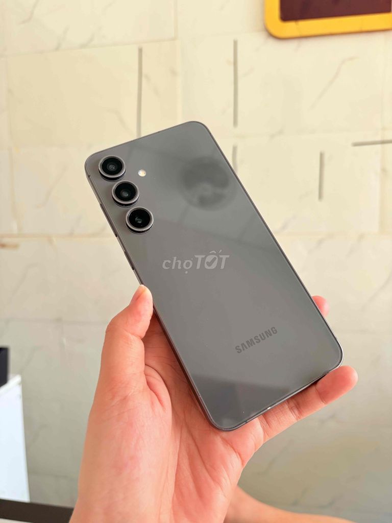 Samsung S24 FE 5G Xám Mỹ 2sim Zin Có htro góp. Mua bán Điện thoại tại Quận Ninh Kiều Cần Thơ được đăng bởi Điện Thoại Tốt hình 1