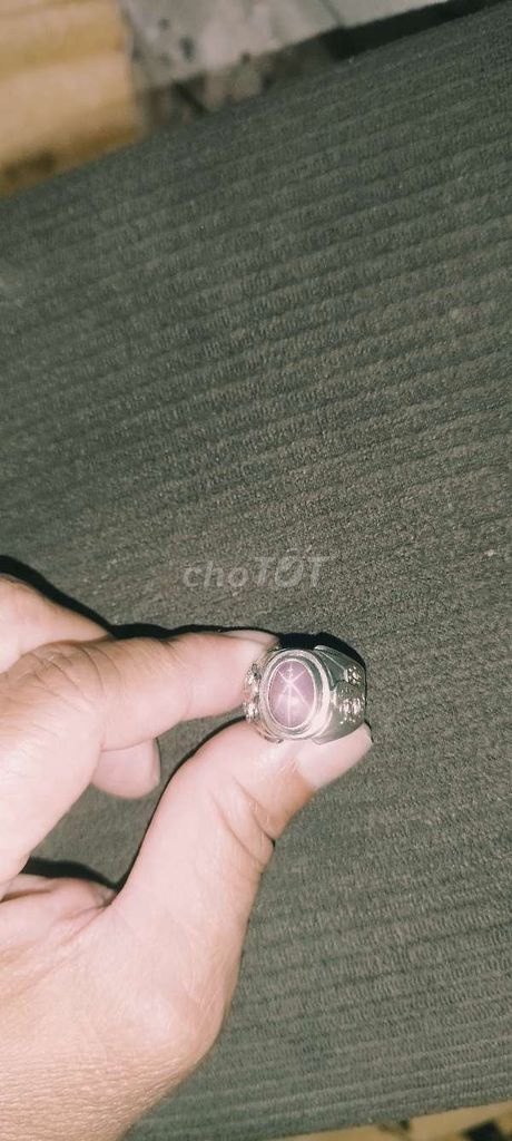 Nhẫn Nam Vàng Trắng Đá Ruby Sao Thủ Công. Mua bán Phụ kiện thời trang khác tại Quận Bình Thạnh Tp Hồ Chí Minh được đăng bởi Huy Trần  hình 1