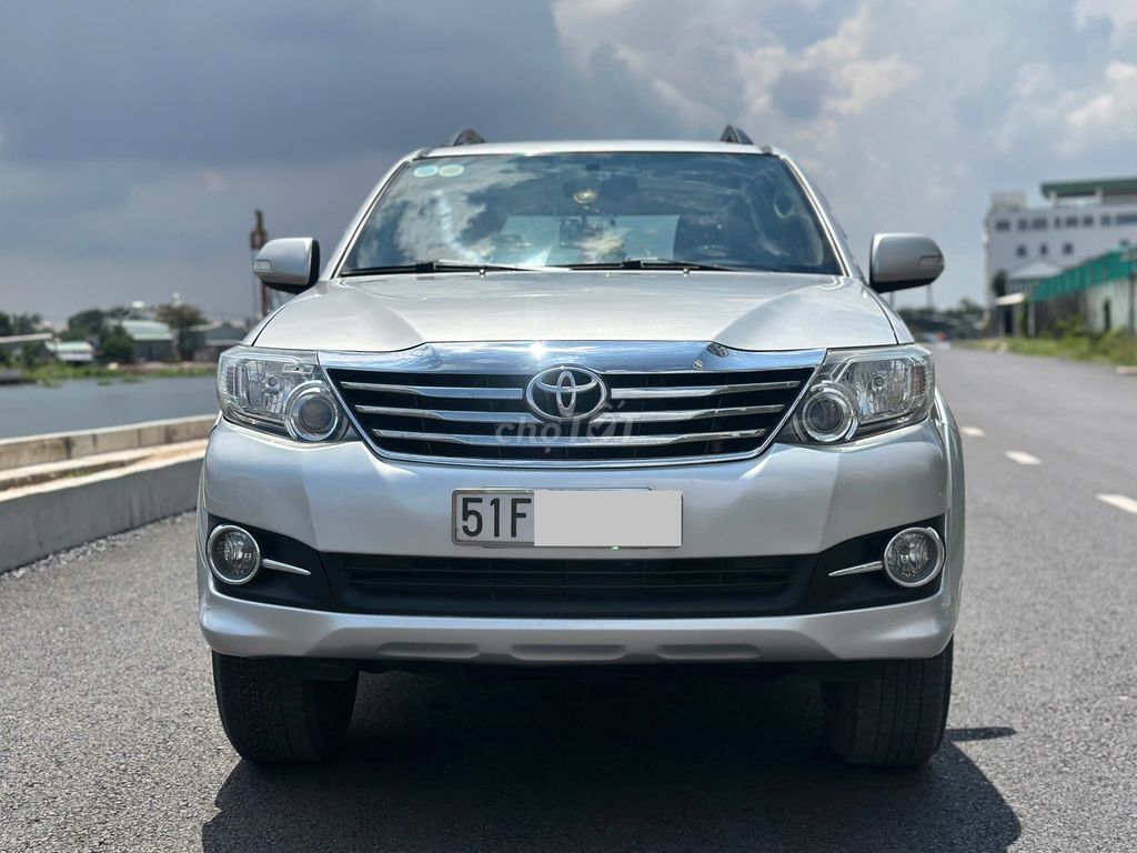 Toyota Fortuner 2016 2.7V 4X2 AT xe nhà zin đẹp. Mua bán Ô tô tại Quận Gò Vấp Tp Hồ Chí Minh được đăng bởi Hoàng 031 hình 1