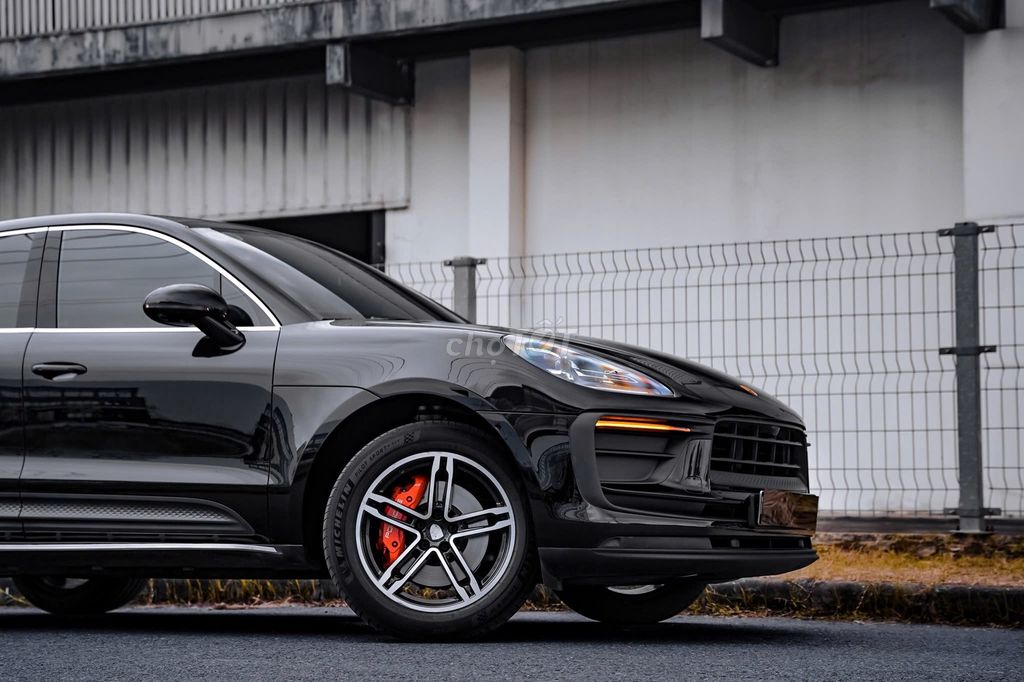 Porsche Macan 2021 màu đen ghế đỏ cực đẹp. Mua bán Ô tô tại Quận 7 Tp Hồ Chí Minh được đăng bởi Hoàn Lee Xe Lướt hình 11