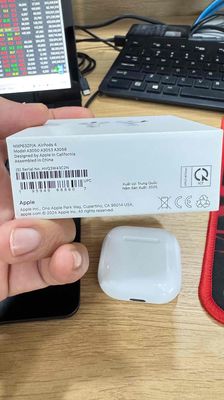 Tai nghe Apple AirPods 4 -Còn bảo hành chính hãng