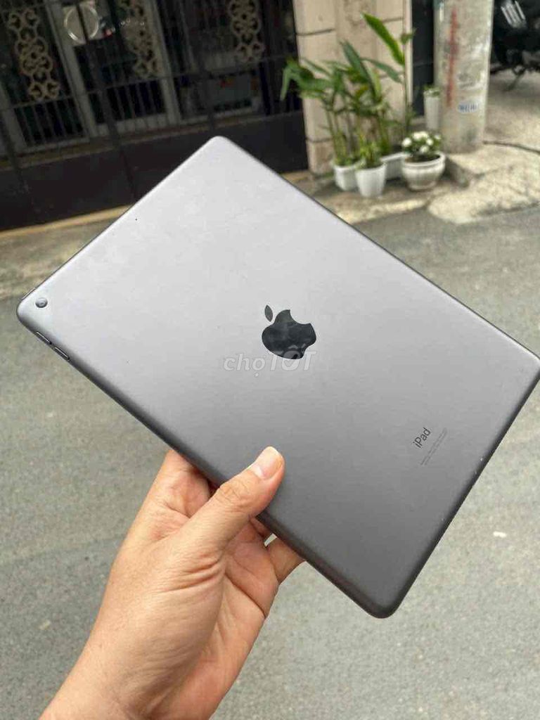 ipad gen 9 64g 99% đen