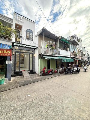 NHÀ NGUYÊN CĂN ĐOÀN VĂN BƠ 3.2 x 18m( 2 Lầu)