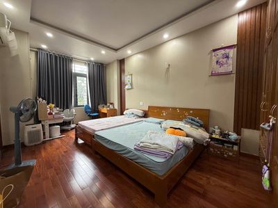 Аренда · 5 комн. · 200 м² · Quận Bình Tân, ул. Đường số 7