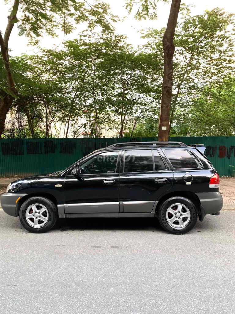 Hyundai Santafe Gold 2005 Tự động Đen