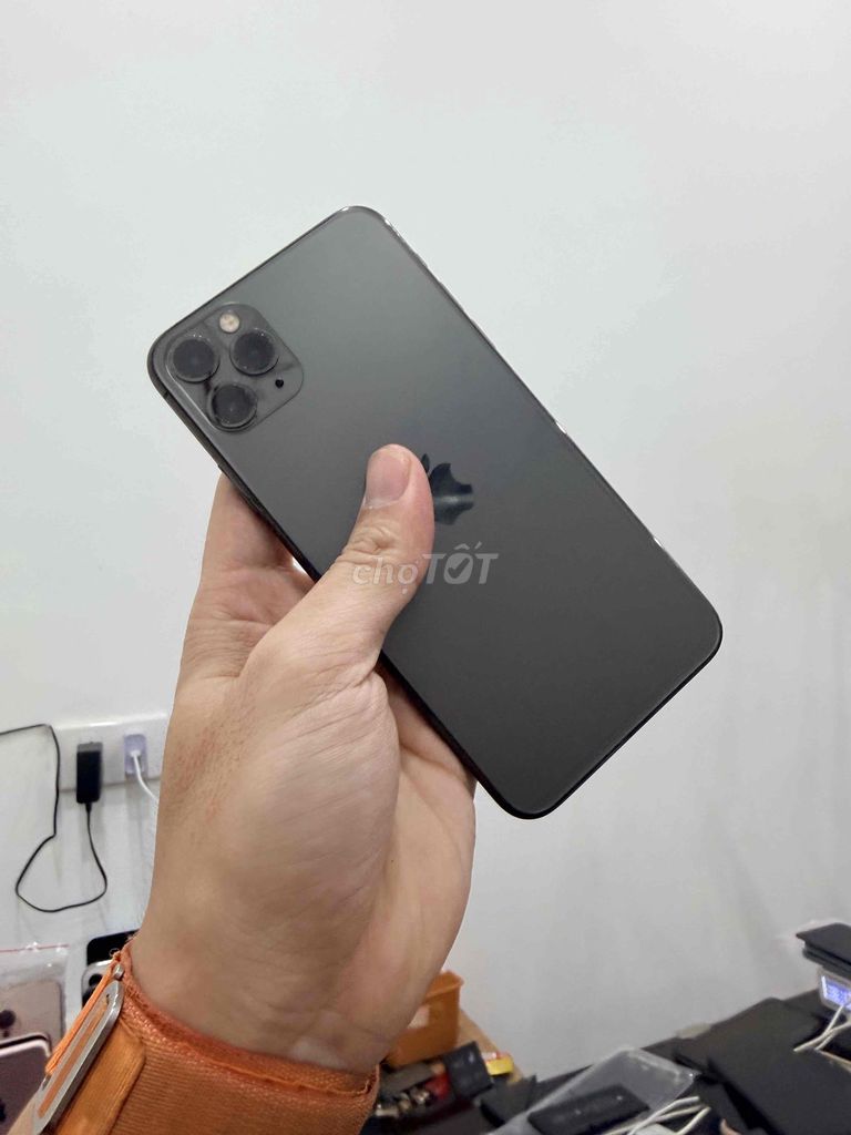 Apple iPhone 11 Pro Max 64GB Xám Màn GX. Mua bán Điện thoại tại Quận Cầu Giấy Hà Nội được đăng bởi TicoSmartphone hình 1