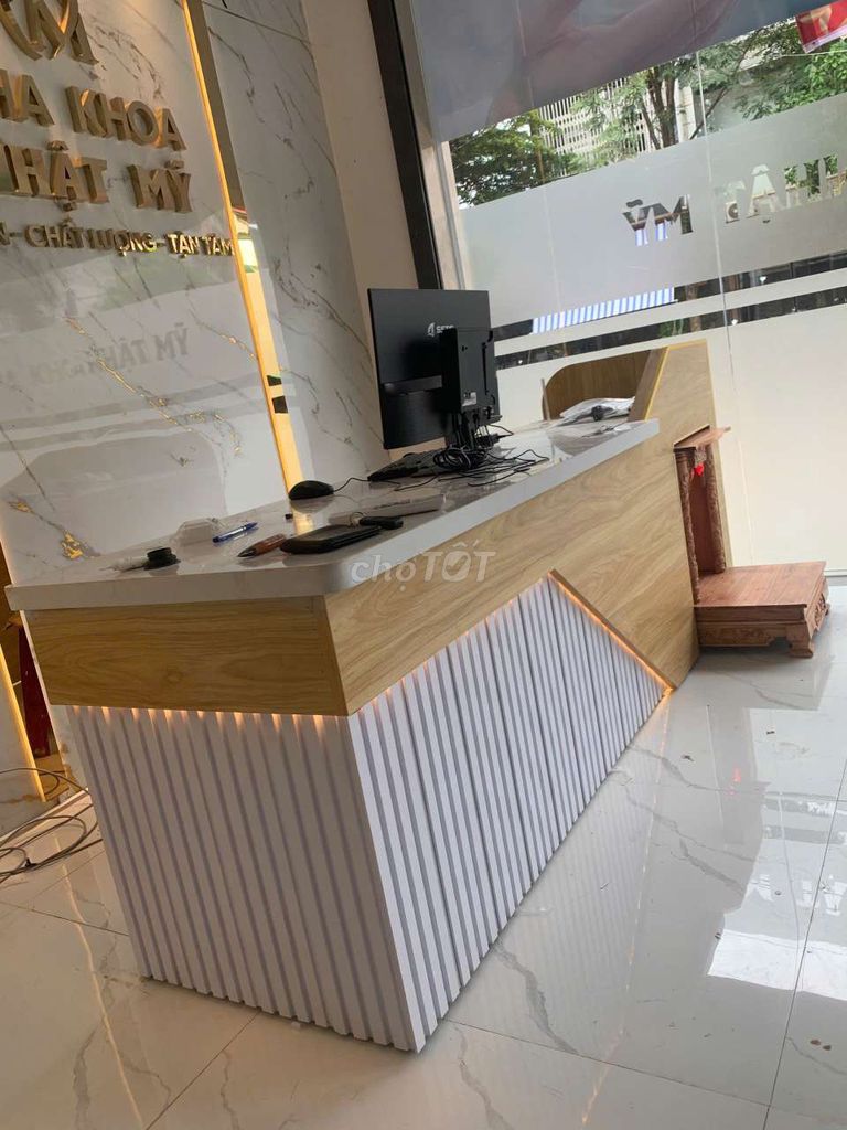 Quầy lễ tân Gỗ Đá Hiện đại Văn phòng. Mua bán Đồ dùng văn phòng tại Huyện Buôn Đôn Đắk Lắk được đăng bởi Dat Duc hình 1