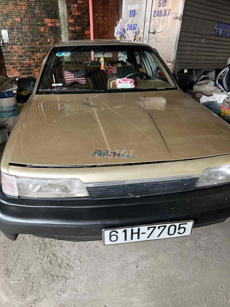 Toyota Camry 1987 2.0 MT - 295000 km