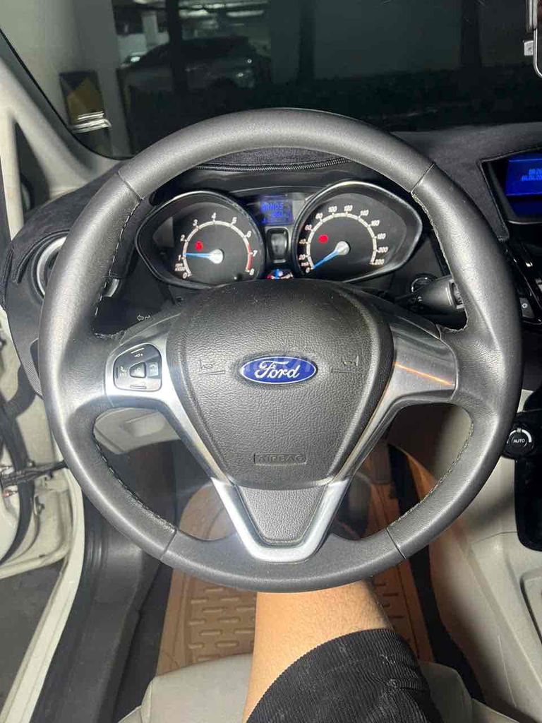 Ford Fiesta 2014 1.5 AT Titanium - 100000 km. Mua bán Ô tô tại Quận 8 Tp Hồ Chí Minh được đăng bởi Sang giau hình 9