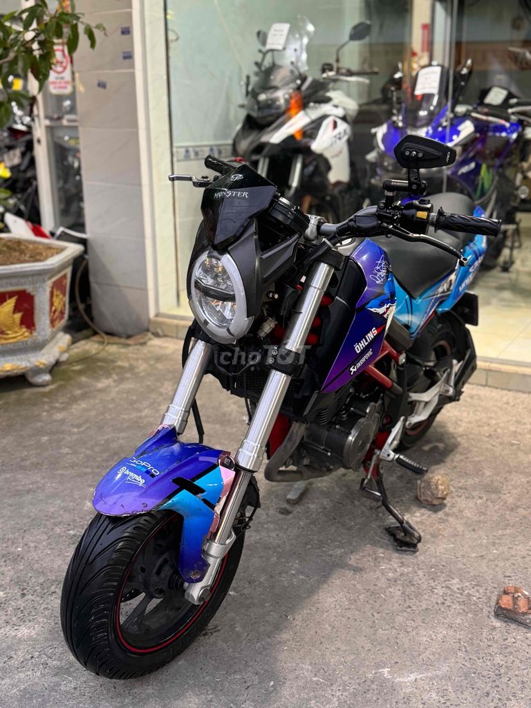 Cần bán Benelli TNT125 2018 Biển SG BTC g. Mua bán Xe máy tại Quận Bình Tân Tp Hồ Chí Minh được đăng bởi Việt Motor Bình Tân hình 4