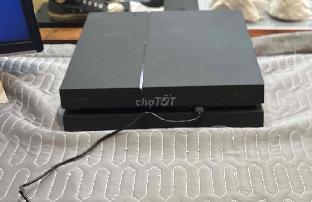 Máy chơi game Sony PS4 Fat + TV + đĩa game sẵn. Mua bán Thiết bị chơi game tại Quận Hai Bà Trưng Hà Nội được đăng bởi Vi Lưu Hải Long hình 1