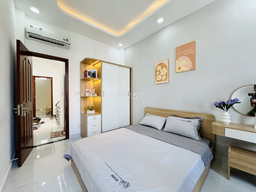 Bán nhà hẻm thông Nguyễn Thượng Hiền, P5, 40m2, 6.3 tỷ. LH Loan Nguyen