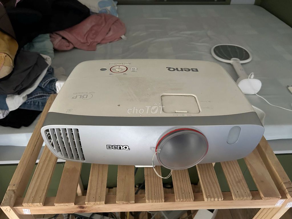 Máy chiếu BenQ HT2150ST+Màn điện tabtension 92inch. Mua bán Đồ dùng văn phòng tại Quận Ngô Quyền Hải Phòng được đăng bởi anh hình 1