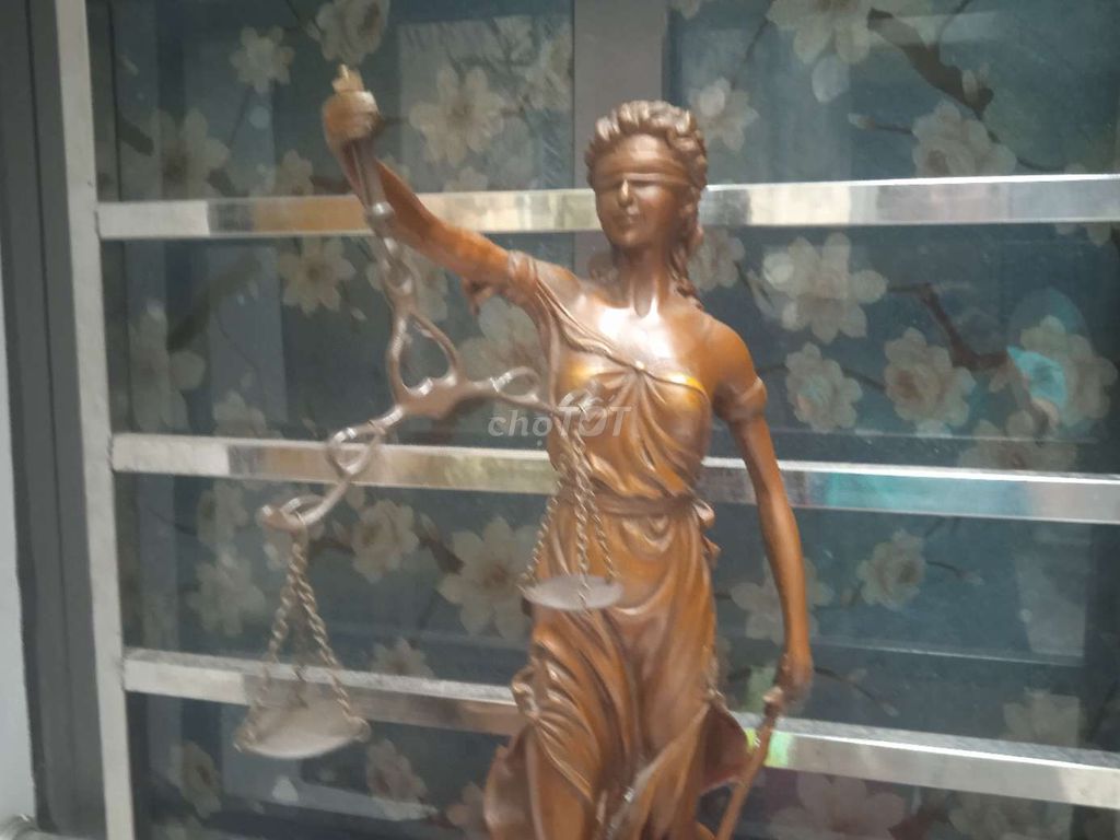 Tượng đồng nữ thần Công lý 3999k. Mua bán Đồ sưu tầm, đồ cổ tại Quận Hai Bà Trưng Hà Nội được đăng bởi nguyen khanh ngoc hình 1
