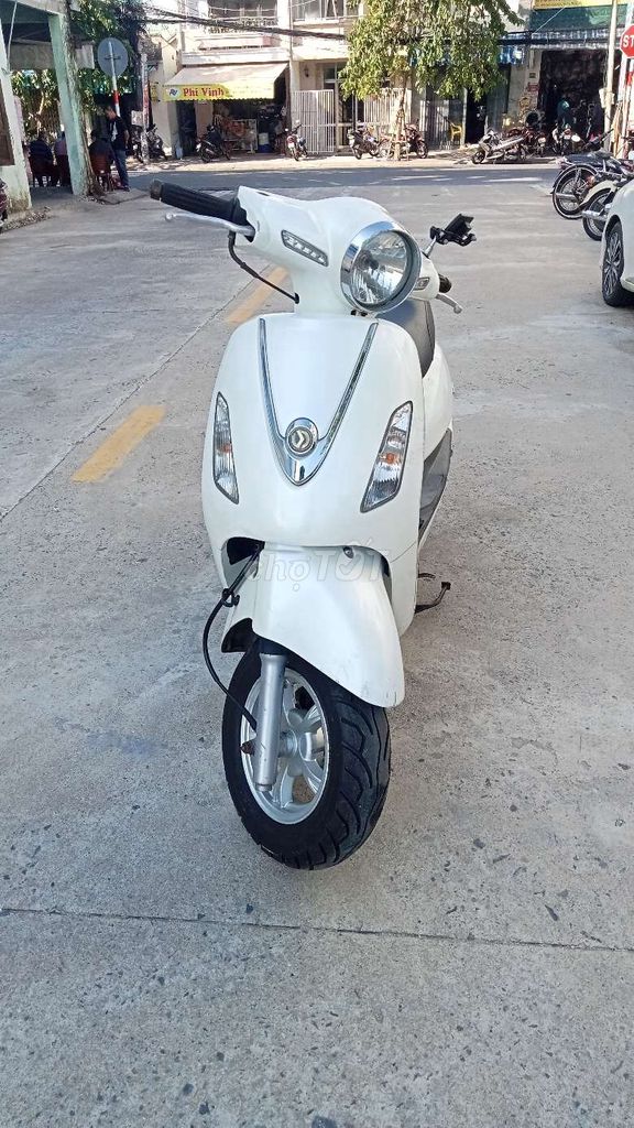 Xe Elizabeth trắng đẹp, máy cực kỳ êm ngon. Mua bán Xe máy tại Quận Thanh Khê Đà Nẵng được đăng bởi Trần Khải hình 5