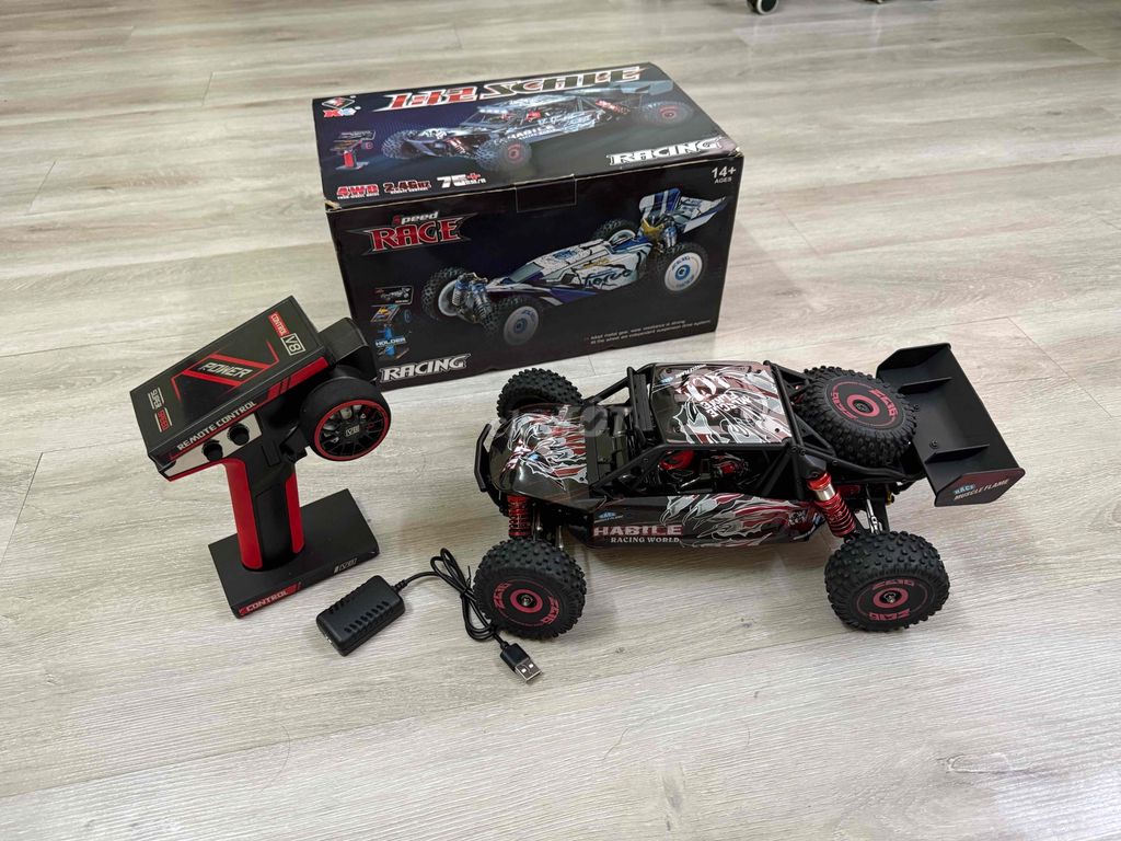 xe điều khiển tốc độ cao