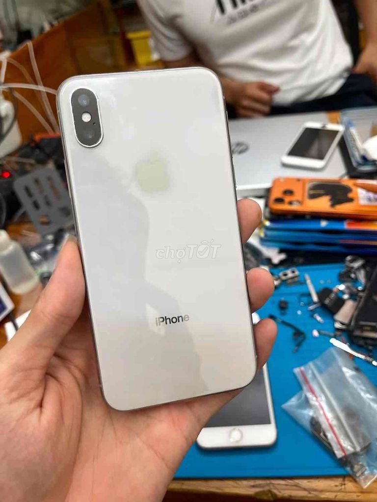 Apple iPhone X 64GB Bạc Đã sử dụng. Mua bán Điện thoại tại Quận Đống Đa Hà Nội được đăng bởi Cửa hàng điện thoại BKsmart hình 1