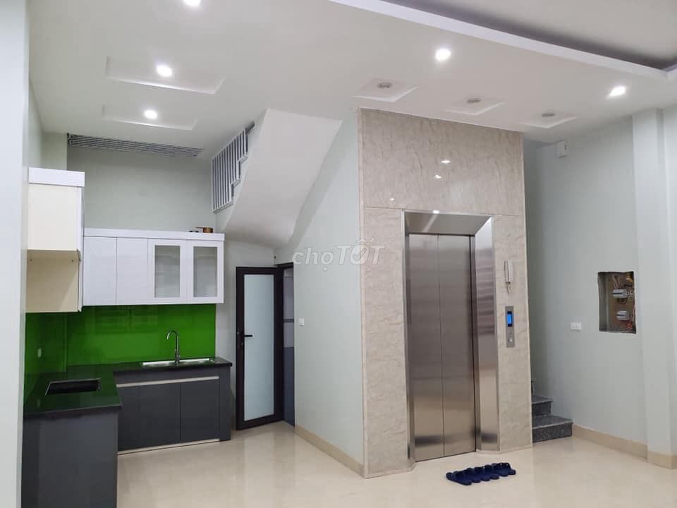 0979735591 - Bán Nhà 39m2 * 5 Tầng, Phố Nguyễn Lân, Gía 5,5 Tỷ