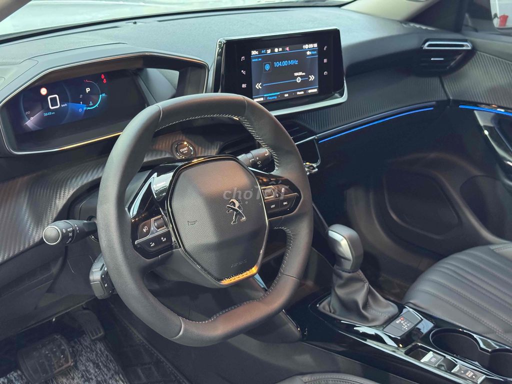 Peugeot 2008 2024 GT Line 1.2 AT - 3600 km. Mua bán Ô tô tại Thành phố Thủ Đức Tp Hồ Chí Minh được đăng bởi Long Auto Vạn Phúc hình 11